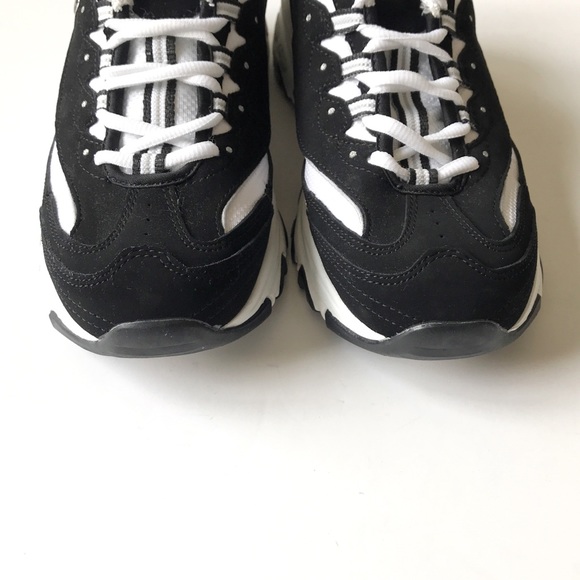 SOLD NEW Skechers D'Lites Biggest Fan Sneaker - Picture 4 of 7